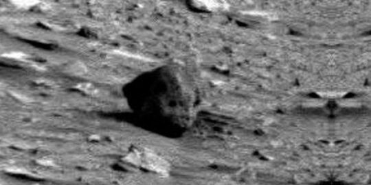 Alien Skull Found On Mars?