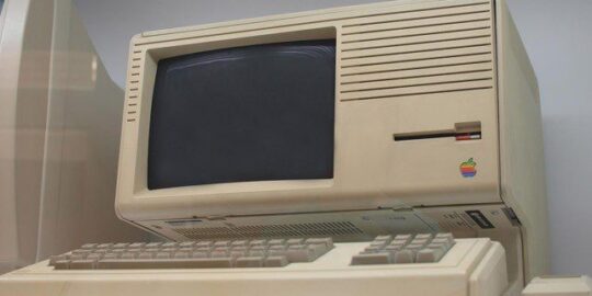 10 Amazing Facts About The Apple Lisa