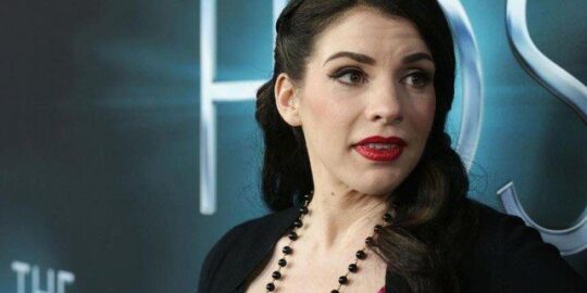 30 Interesting Facts on Stephanie Meyer