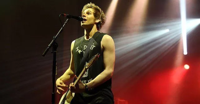 Luke Hemmings Playing Guitar