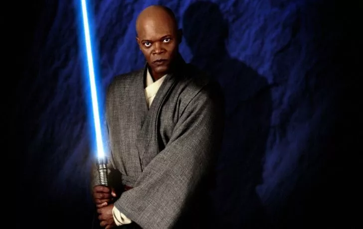 Mace Windu with a blue saber