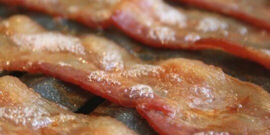 5 Sizzling Bacon Facts