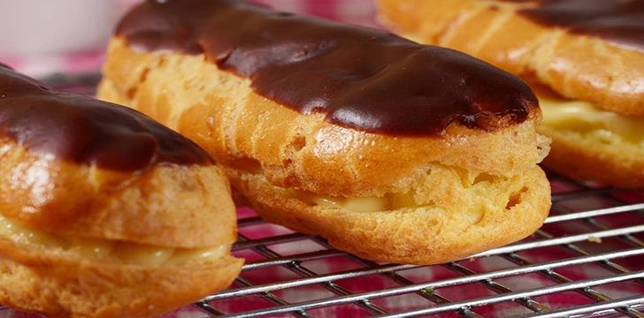 22nd June – Chocolate Eclair Day.
