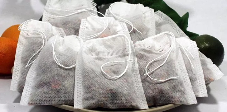 Tea bags for your eyelids