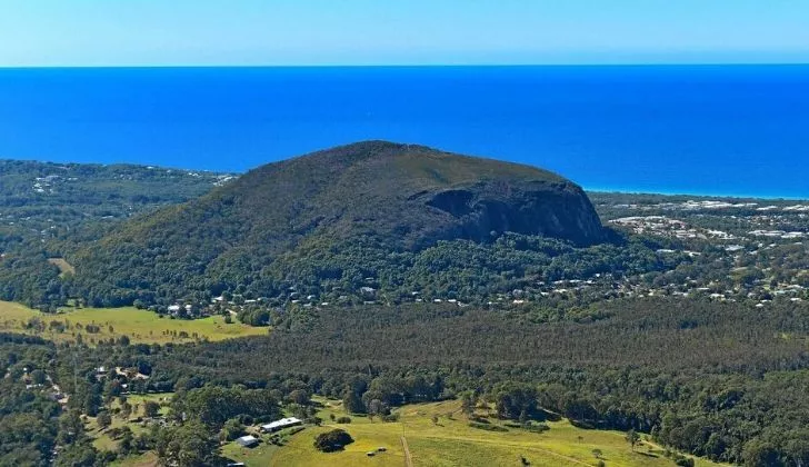 Mount Coolum standing proudly with the sea behind it
