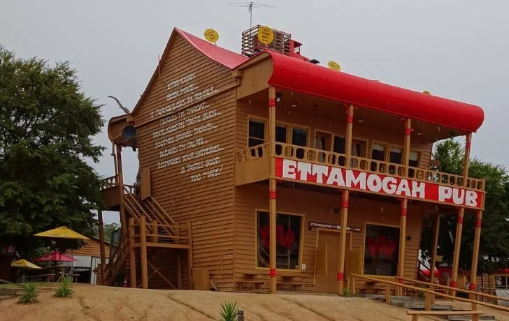 Picture of the most photographed pub in Australia