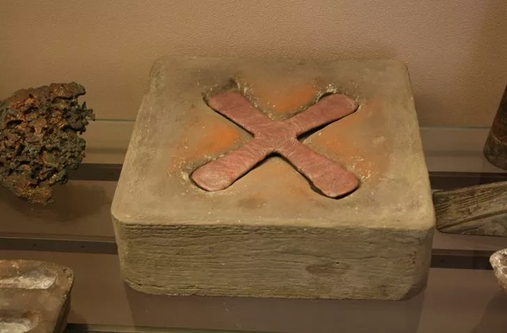 Katanga Crosses Used As Currency