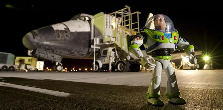 Buss Lightyear Pernah Berkunjung ke Outta Space!