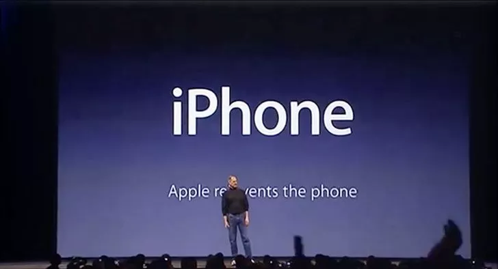 Steve Jobs used sleight of hand at the first iPhone presentation.