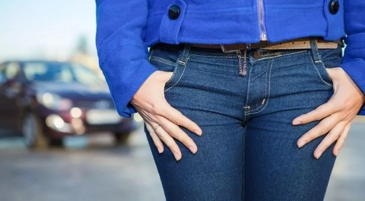 Women's jeans with small pockets