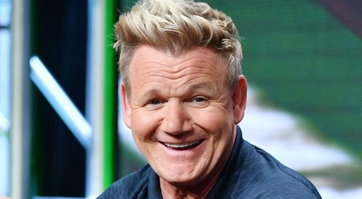 Gordon Ramsay sonríe