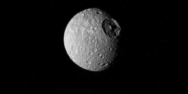 OTD in 1789: German-British astronomer William Herschel discovered the moon of Saturn