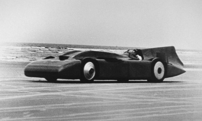 OTD in 1935: Sir Malcolm Campbell broke the world record speed exceeding 300 mph on the Bonneville Flats