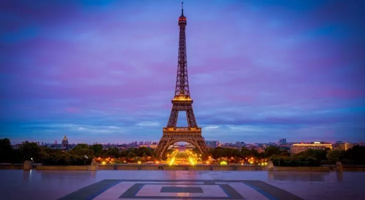 Eiffel Tower at dusk