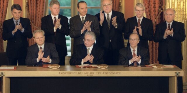 OTD in 1995: The Dayton Agreement was signed in Paris by leaders of various governments. This ended the conflict in the former Yugoslavia.