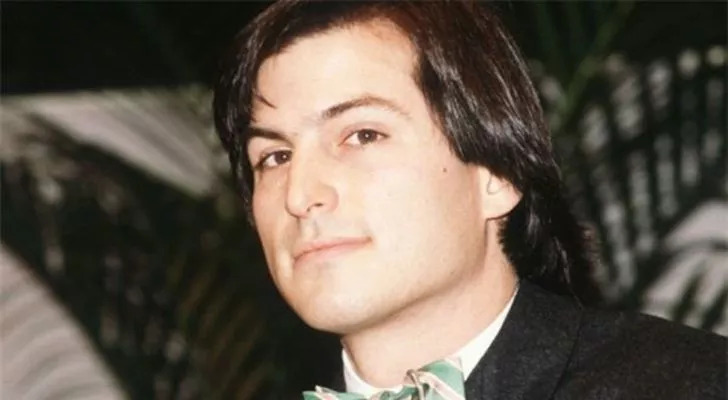 Steve Jobs terk edildi