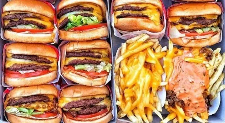 lots of delicious fast food from In-N-Out