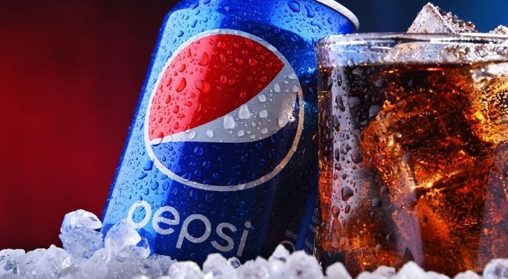 A refreshing glass of Pepsi with ice