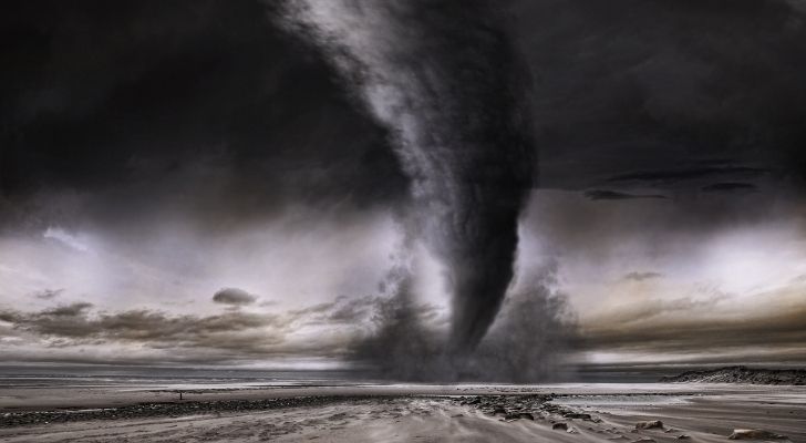 A monstrous tornado