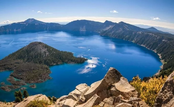 The stunning Crater Lake in Oregon