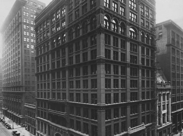 The old Home Insurance building in Chicago
