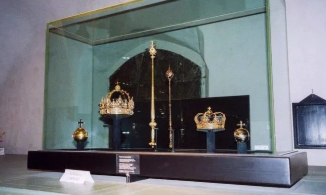 OTD in 2018: The Swedish crown jewels were stolen from a cathedral in broad daylight.