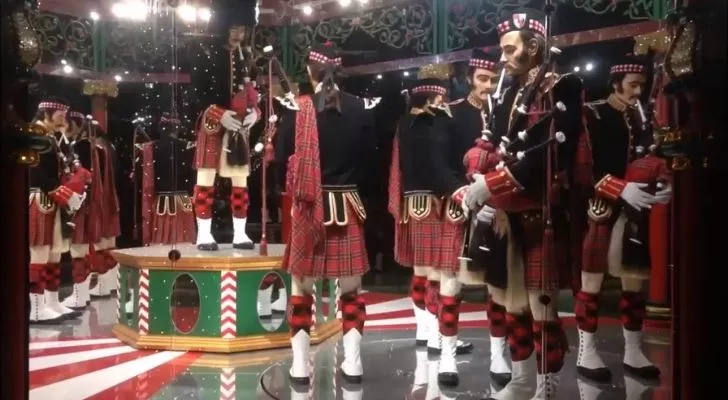 Eleven pipers piping