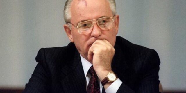 OTD in 1991: Mikhail Gorbachev resigned from his position as Prime Minister of the Soviet Union.