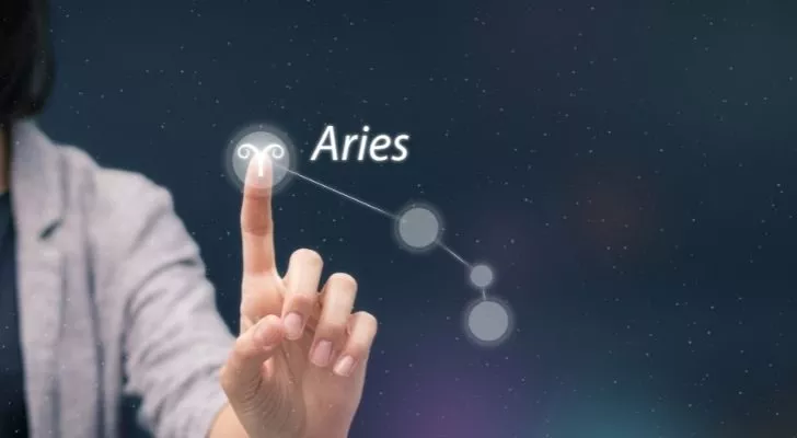 Are Aries introvert or extrovert?