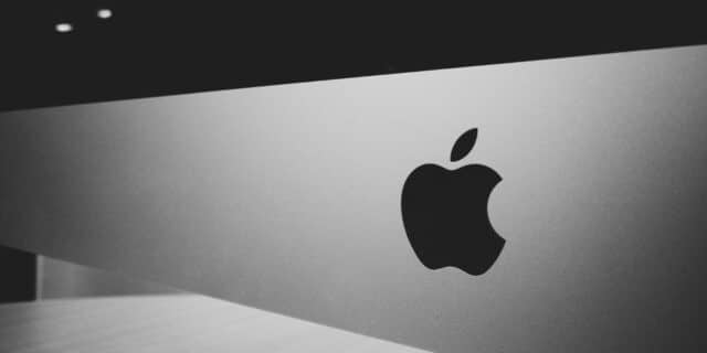 OTD in 2017: Apple became the first company to achieve worth more than $800 billion.