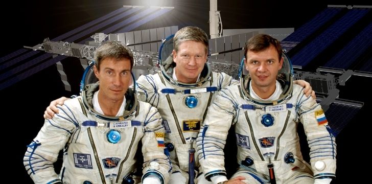 ภาพของ Yuri Gidzenko, Sergei K. Krikalev และและ Bill Shepherd