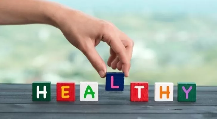 Blocks with letters spelling out 'Healthy'