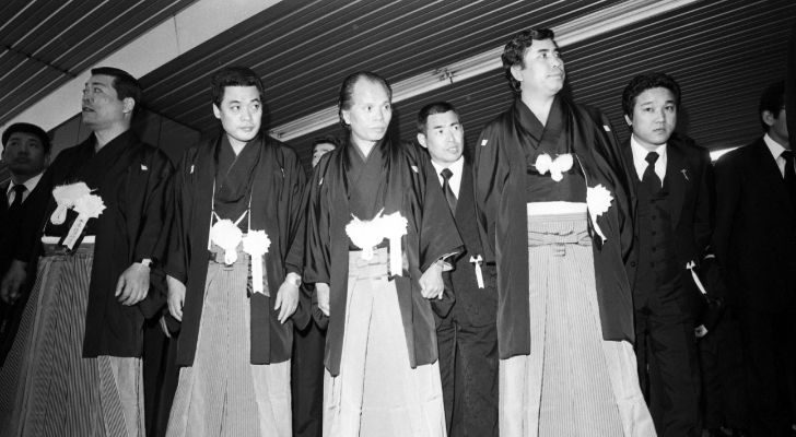 Members of the Yamaguchi-gumi clan.