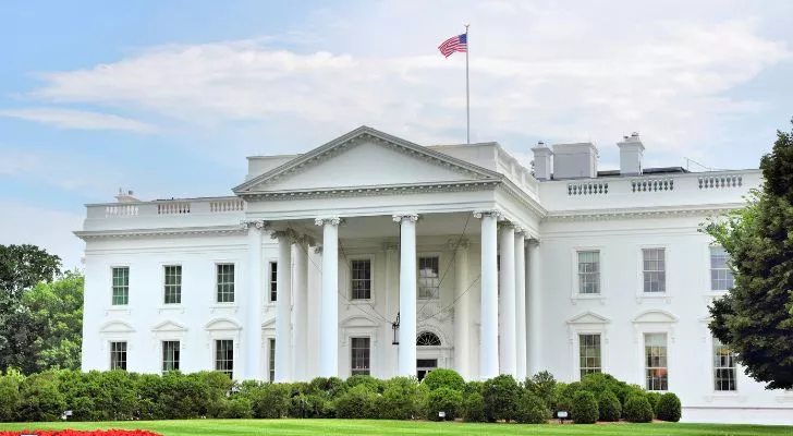 The White House and its front lawn.