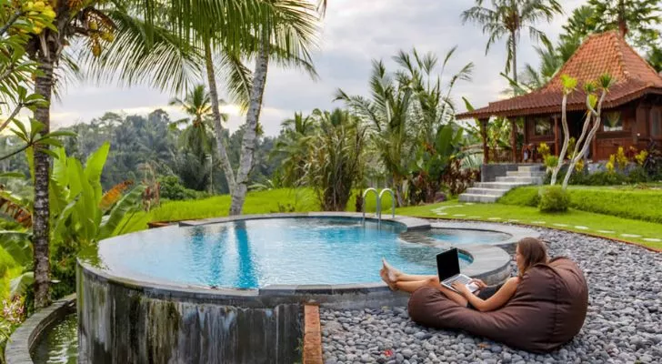 Working remotely by the pool