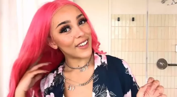 Doja Cat with long pink hair