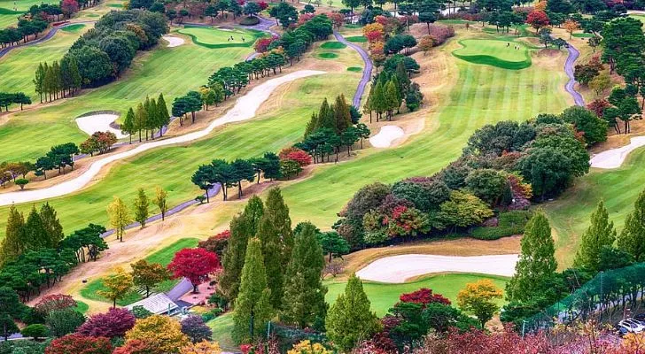 A pretty golf course