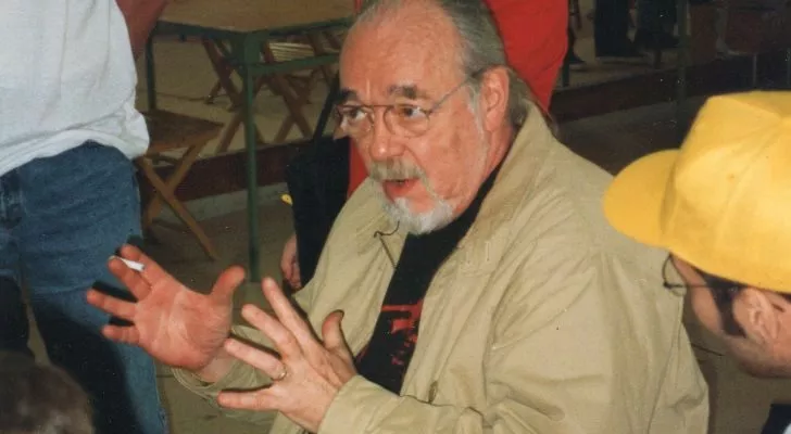 Gary Gygax speaking to fans