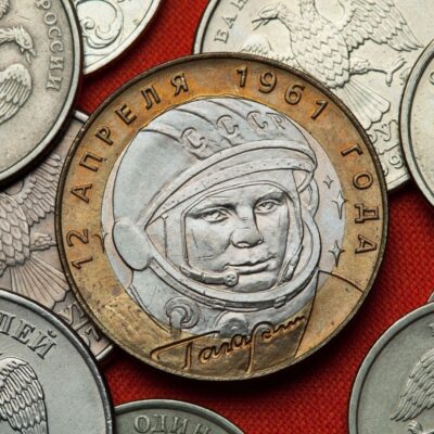 Commemorative coin featuring Yuri Gagarin in a space helmet