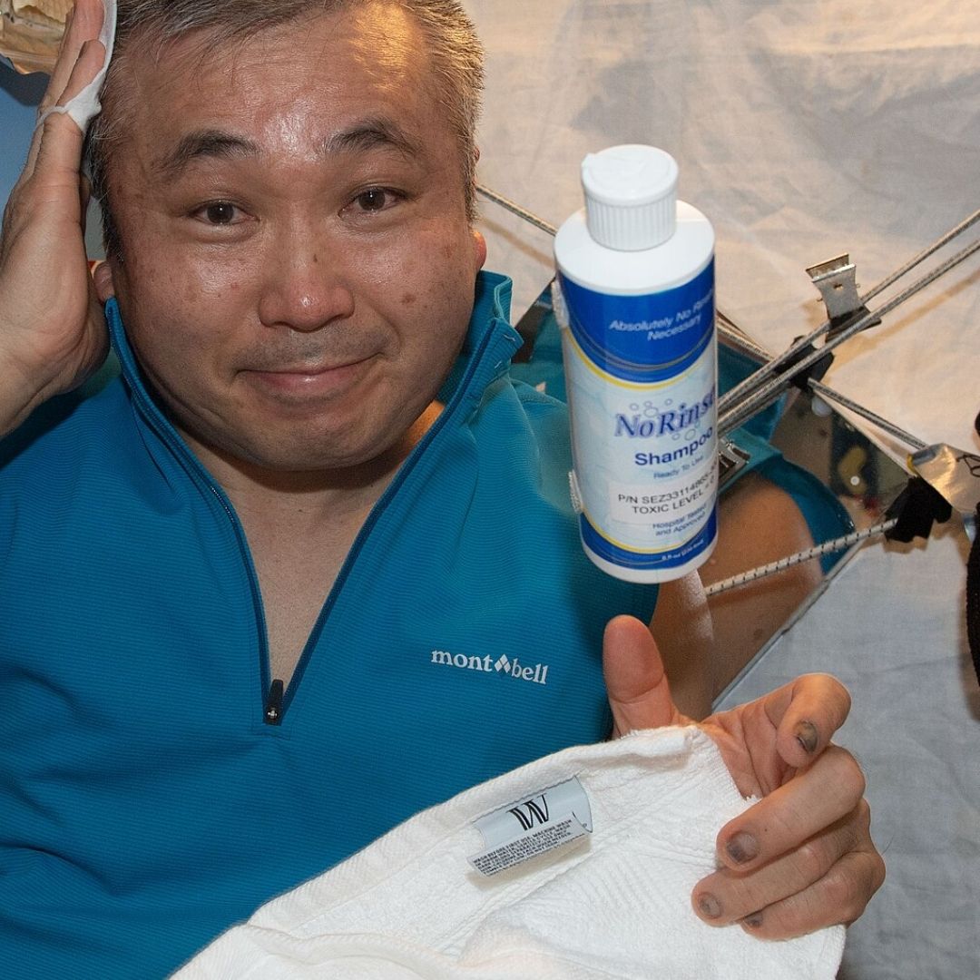 There are no showers on the International Space Station. Instead, astronauts must wipe themselves down with wet sponges and use dry shampoo.