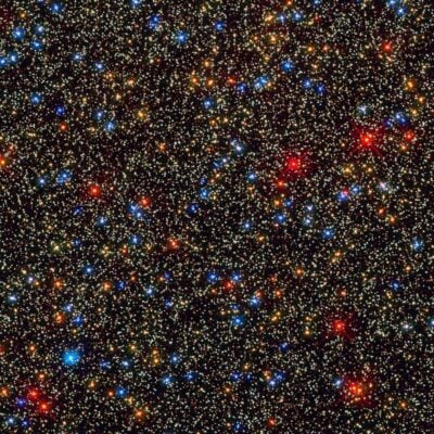 Dense cluster of colorful stars in Omega Centauri